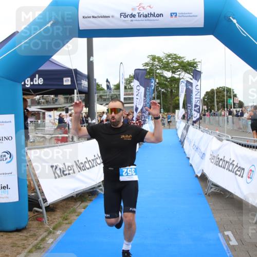 16.08.2026 - KN Förde Triathlon 2026 Markus Tischler http://msf.ph/oto/9999902 16.08.2026 12:15:26 Ziel 327, 352, 327, 352 meine-sportfotos.de